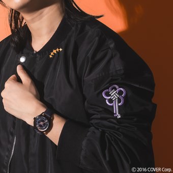 JACKET ©2016 COVER Corp.