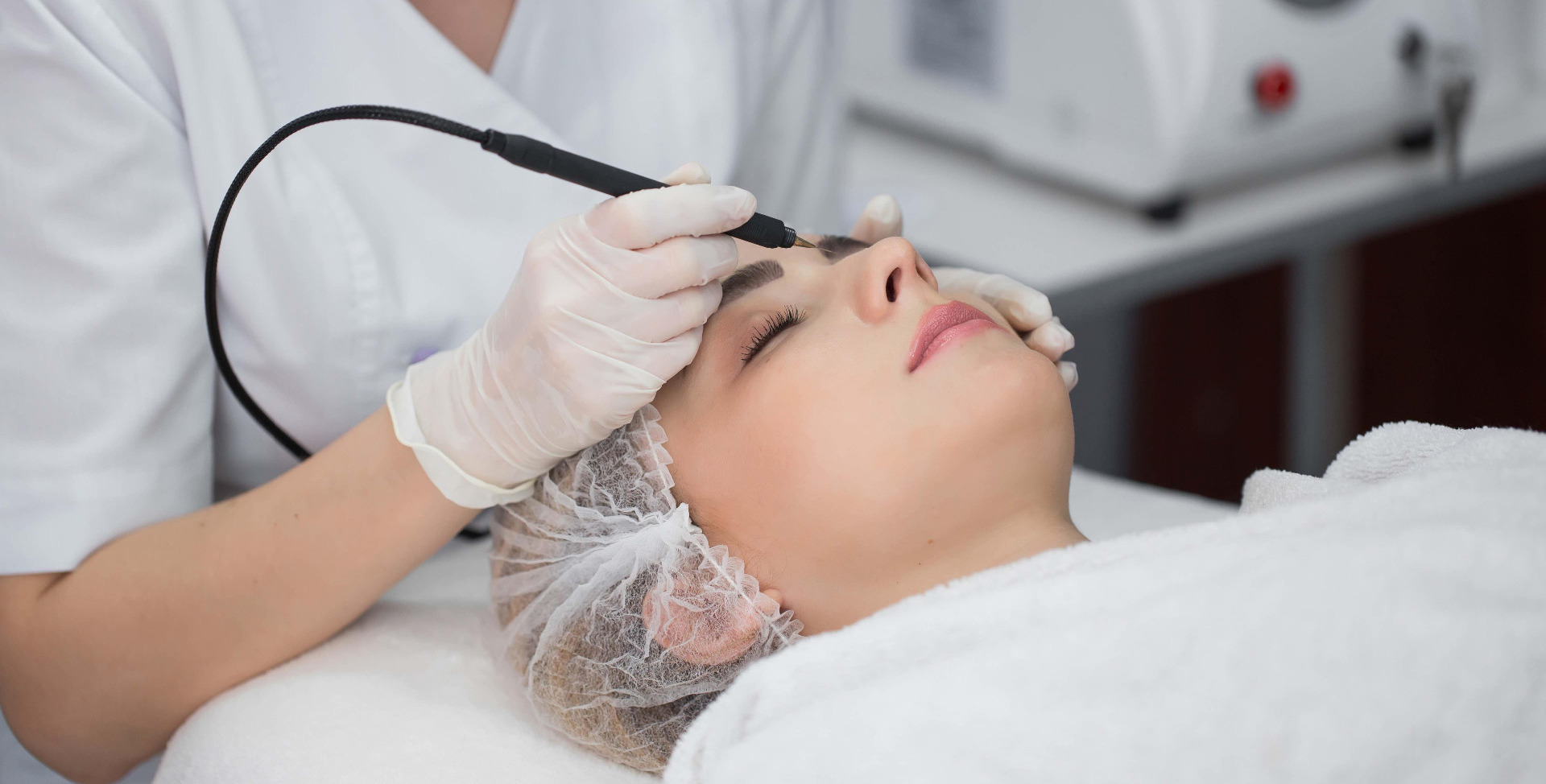 Plasma Pen Treatment, Eyelid lift, Chin & Neck lift, lip lift,