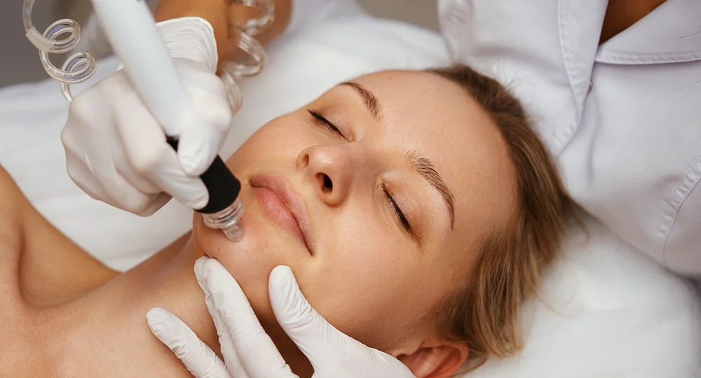 What Is A HydroDermabrasion Facial & What To Expect &mdash; ME SPA