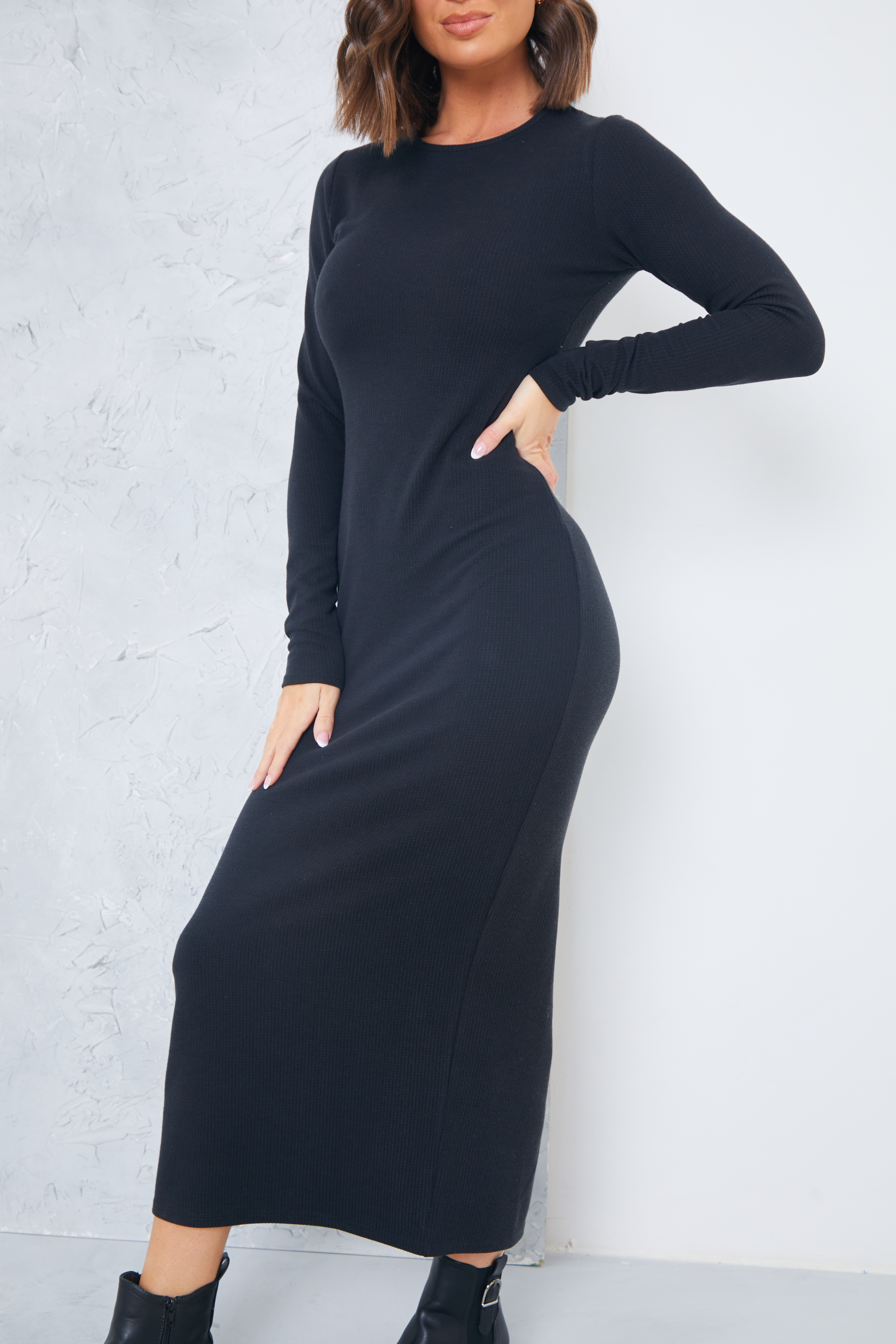 Ribbed Crew Neck Midi Dress