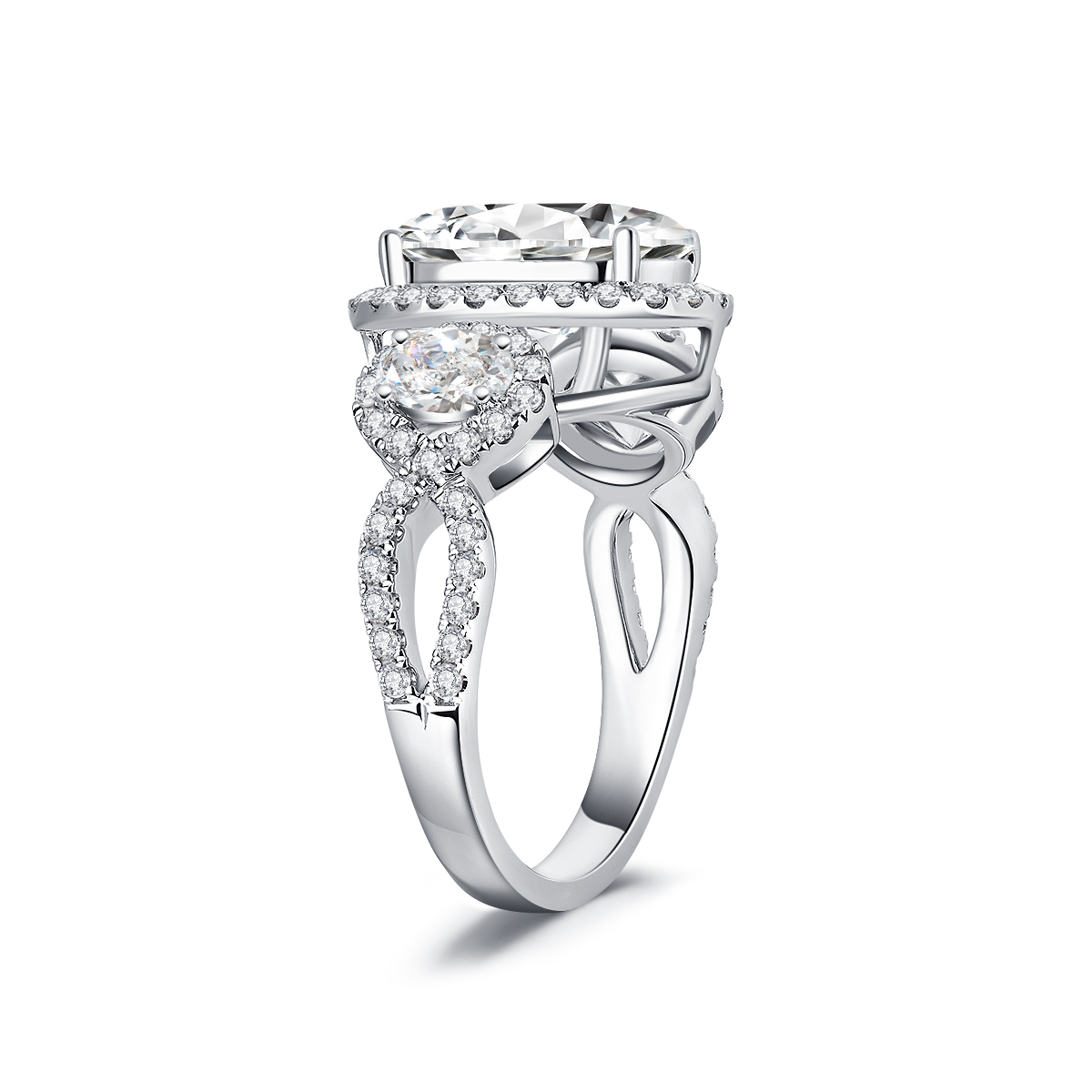 Contemporary Diamond Jewelry: Sleek and Modern Styles