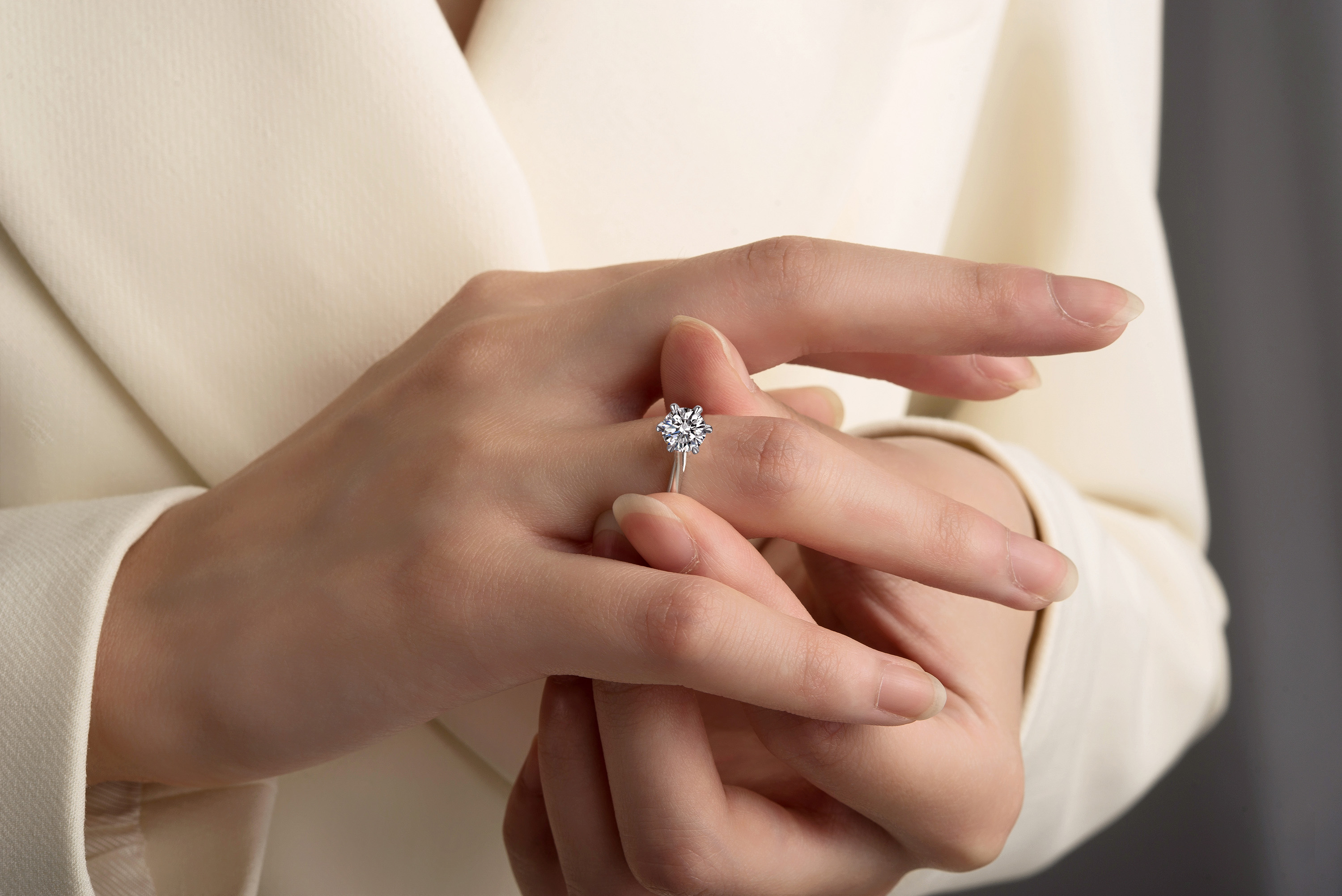How to Avoid Common Mistakes When Buying an Engagement Ring