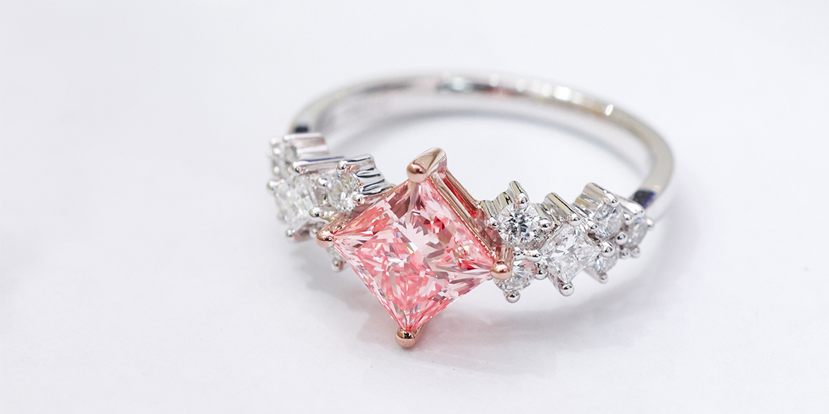 Tips for Buying Lightmark Jewelry