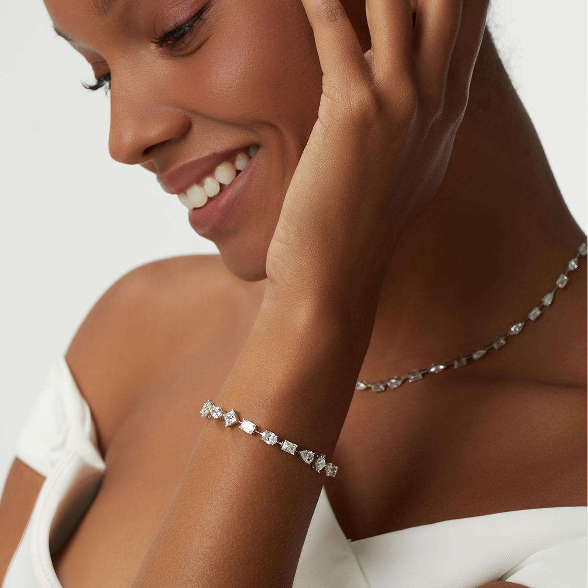 How to Elevate Your Everyday Style with Mix-and-Match Diamond Earrings, Necklaces, and Bracelets