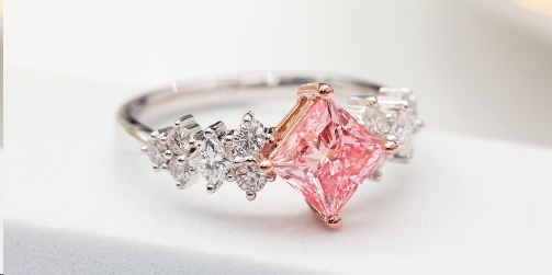 The Psychological Impact of Wearing Diamond Jewelry