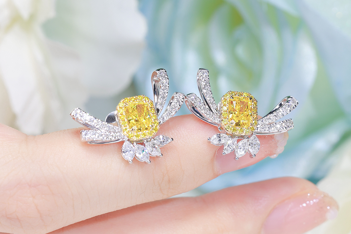 Create a Dynamic Look: How to Stack Earrings for Multiple Piercings with Diamond Studs and Statement Earrings
