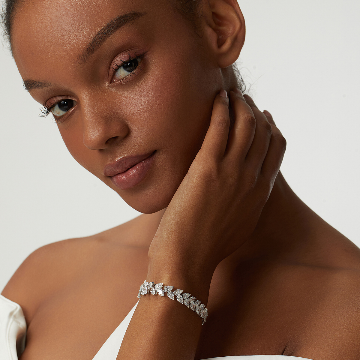 Emotional Symbolism of Diamond Jewelry