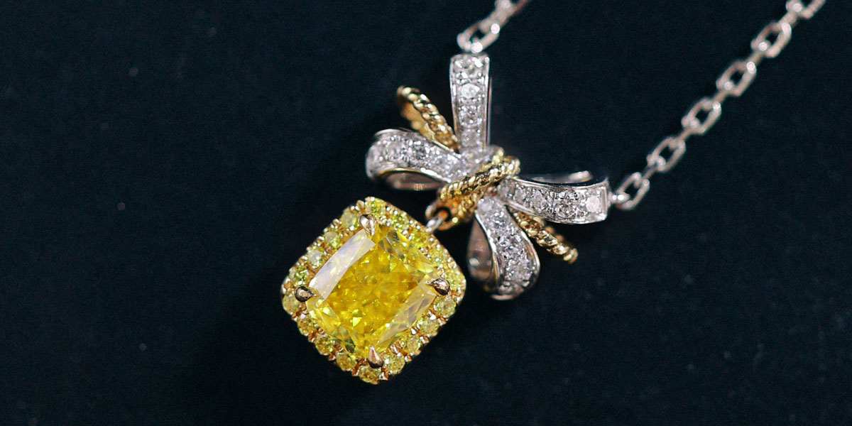 Preparing Your Diamond Jewelry for Travel