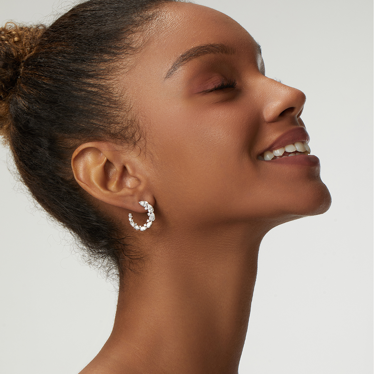 The Best Diamond Earrings for Sensitive Ears