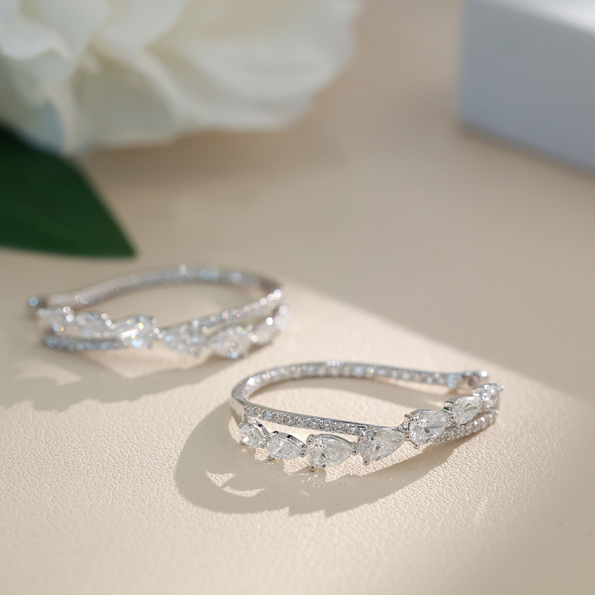 Discover The Best Diamond Earrings for Sensitive Ears