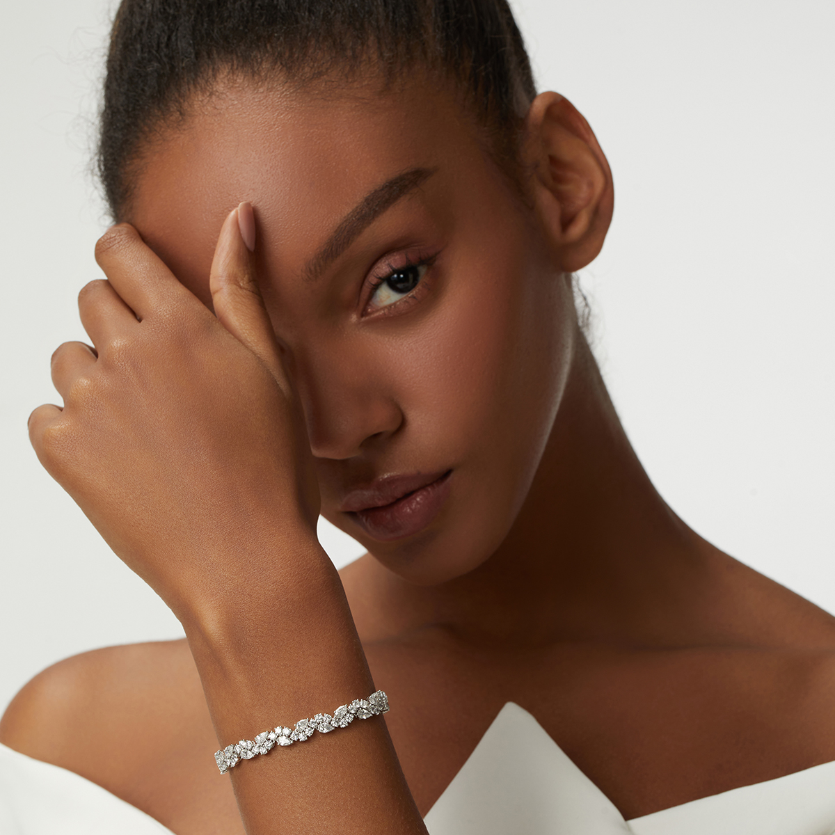 Choosing Conflict-Free Diamonds