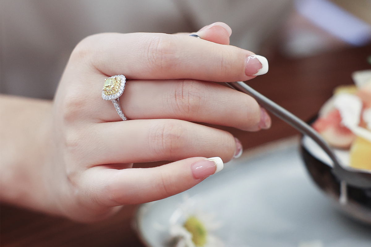 Top 5 Tips for Selecting Sporty Diamond Jewelry for Active Lifestyles