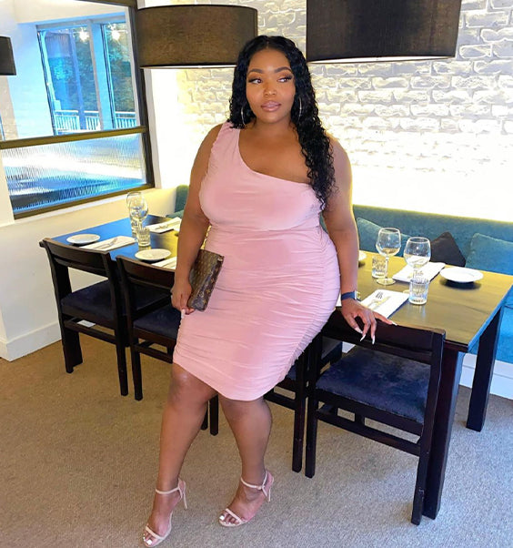 Rufaro in bold dress