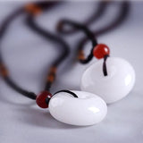 white jade necklace meaning