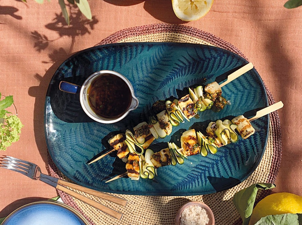 Zucchini and halloumi skewers