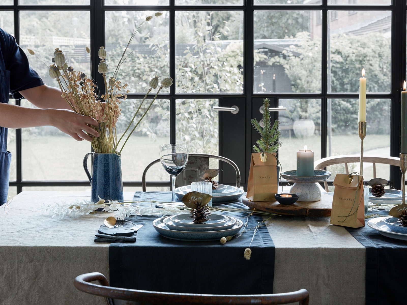 what to use in your dining table centrepiece