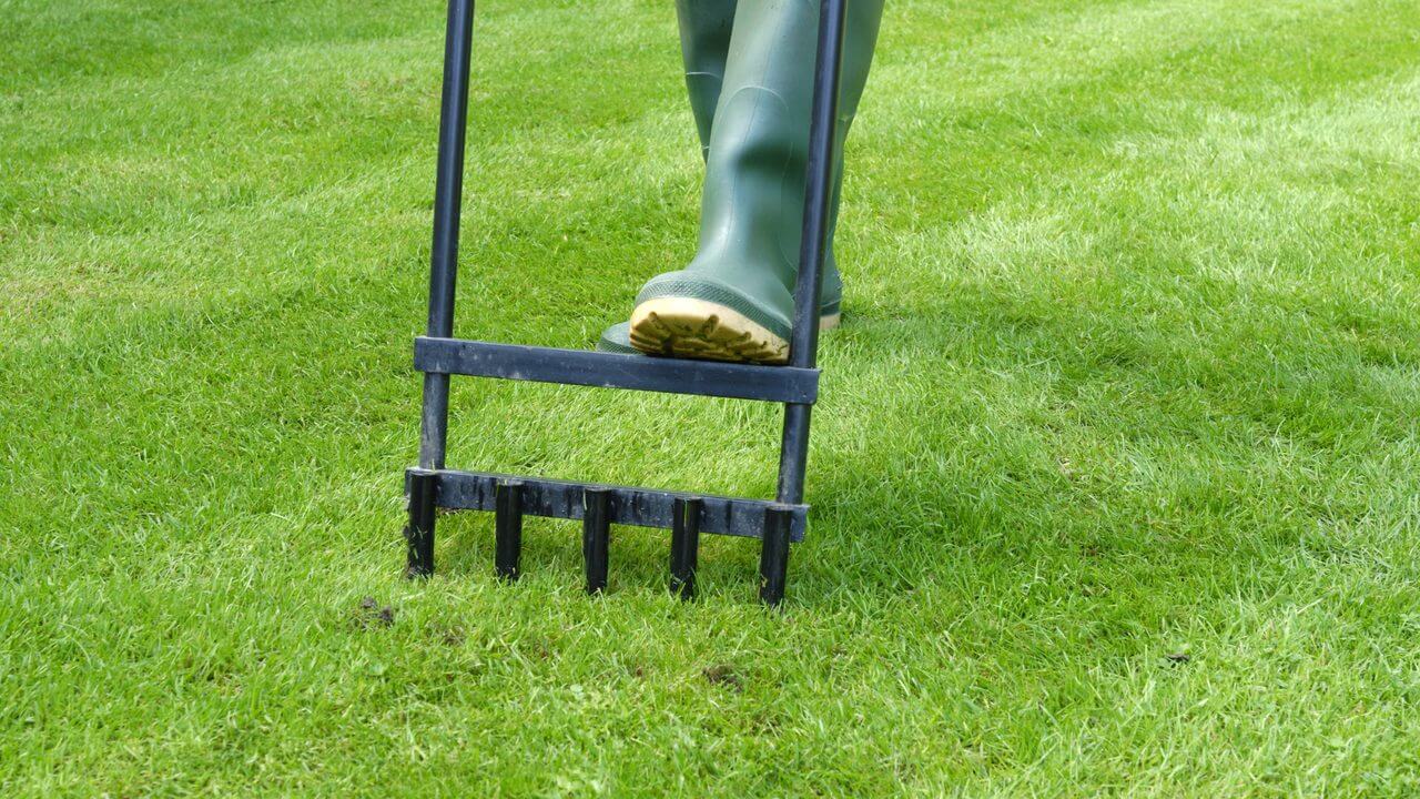 Manual Aeration Tools