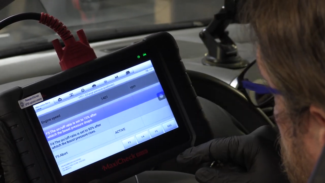 Active test using Autel MX808 scan tool step 2