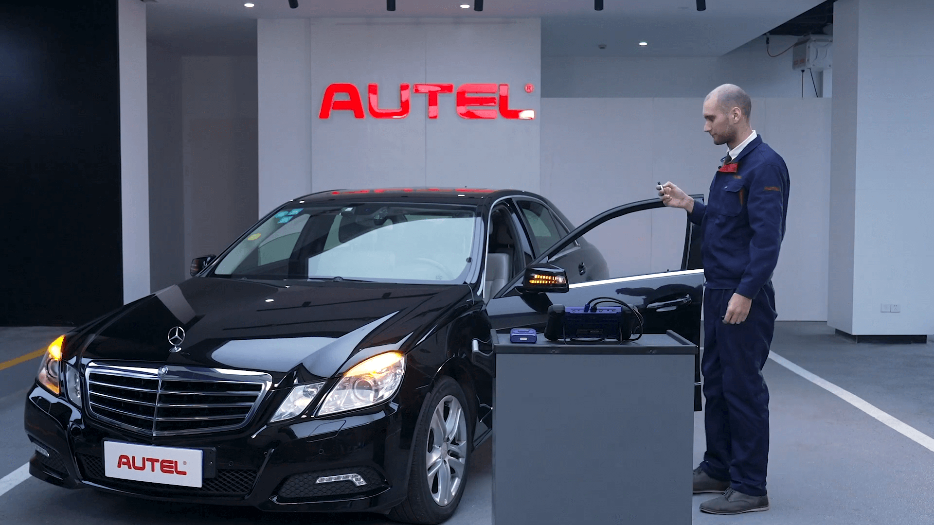 How to Add a New Key for Mercedes - Autel IM608 Add Key