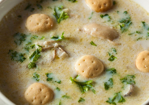 Oyster stew with oyster meat and crackers