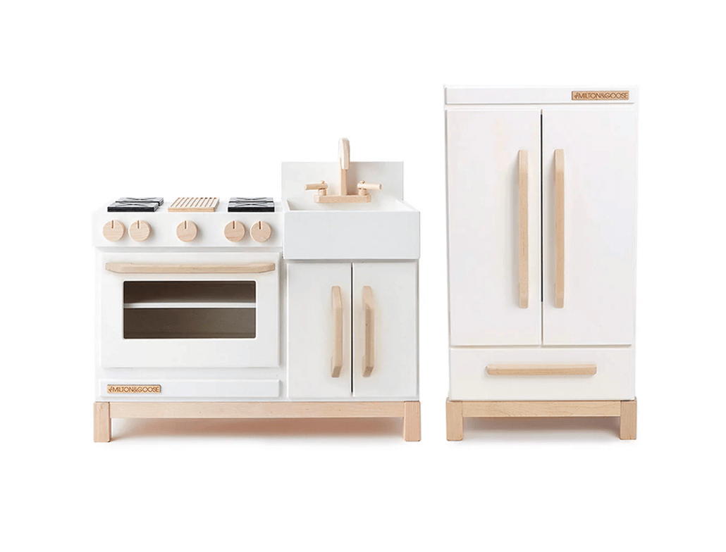 Milton and Goose Play Kitchen