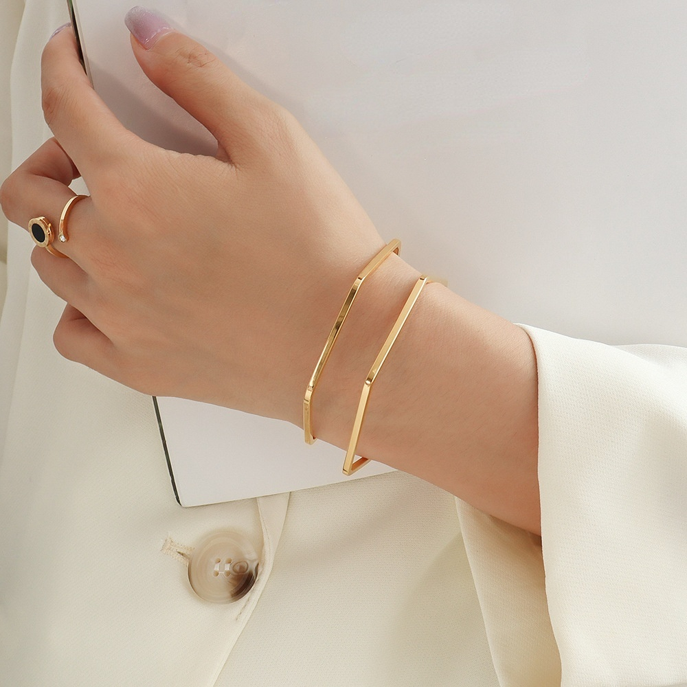 Double Layer Asymmetric Prominent Cuff Bracelet-指定款式3-M折活动