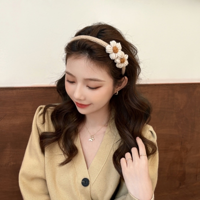 4、B2B商品(阶梯价&按批卖&起批4)&pod商品-------编织花朵毛线抓夹秋冬女毛毛鲨鱼夹大号发夹后脑勺发抓夹子头饰卡