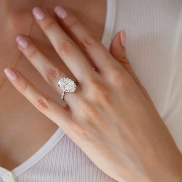 Sell moissanite engagement on sale ring